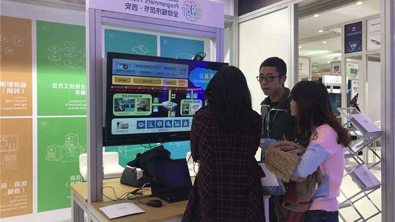 物理机在扩展性方面同样具有优势，以下为其特点：